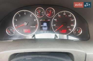 Седан Audi A6 2002 в 