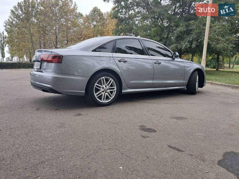Седан Audi A6 2015 в Южноукраинске