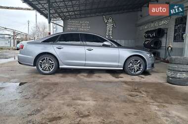 Седан Audi A6 2015 в 