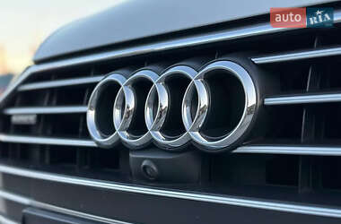 Седан Audi A6 2019 в 