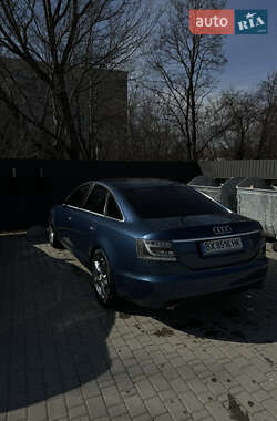 Седан Audi A6 2004 в 