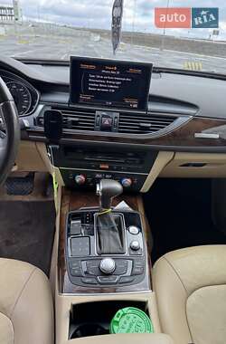 Седан Audi A6 2014 в 