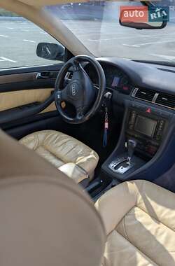Седан Audi A6 2000 в 