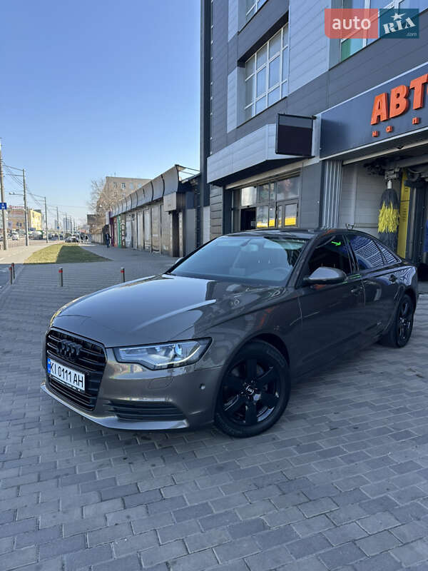 Седан Audi A6 2014 в 