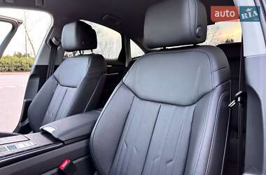 Седан Audi A6 2023 в 