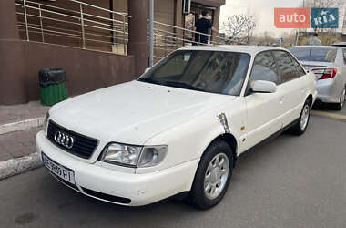 Седан Audi A6 1994 в 