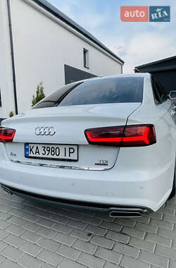 Седан Audi A6 2015 в 
