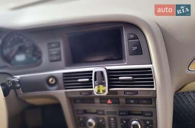 Седан Audi A6 2004 в 