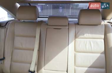 Седан Audi A6 2004 в 