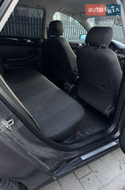 Седан Audi A6 1999 в 