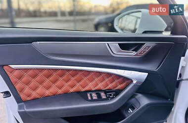 Универсал Audi A6 2019 в 
