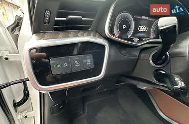 Седан Audi A6 2020 в 
