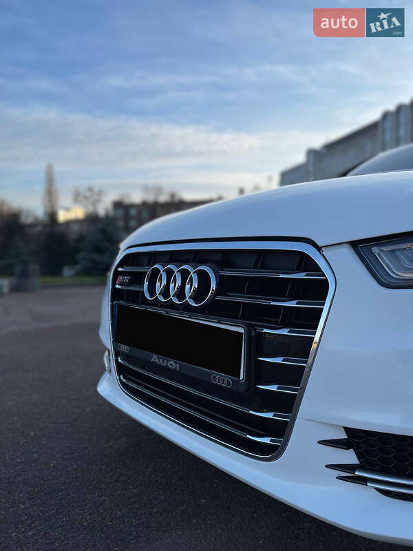 Седан Audi A6 2011 в Смеле