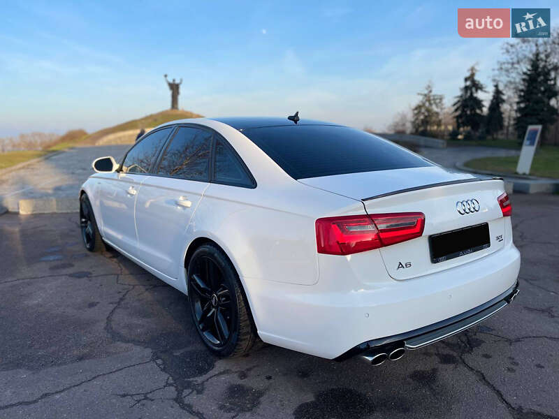 Седан Audi A6 2011 в Смеле
