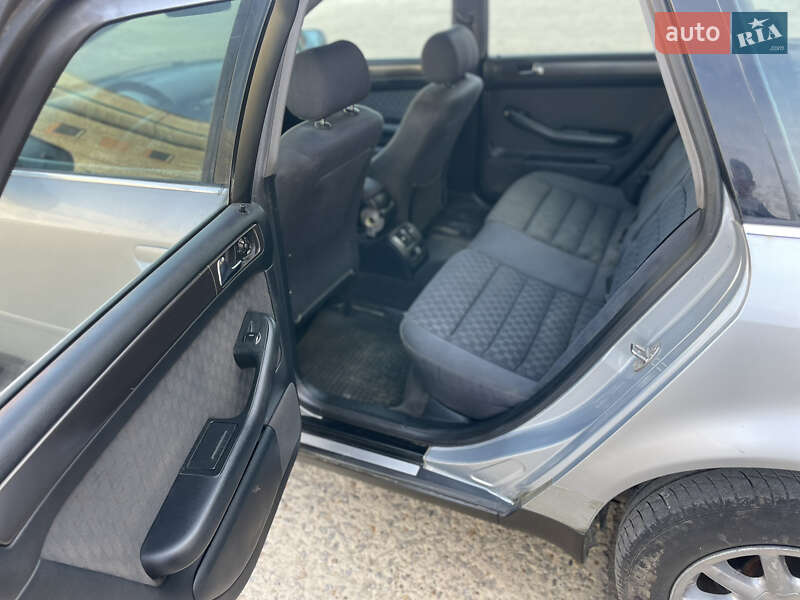 Універсал Audi A6 2000 в Новодністровську