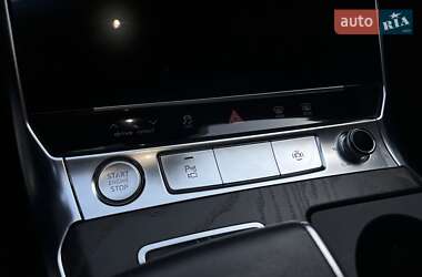 Седан Audi A6 2019 в 