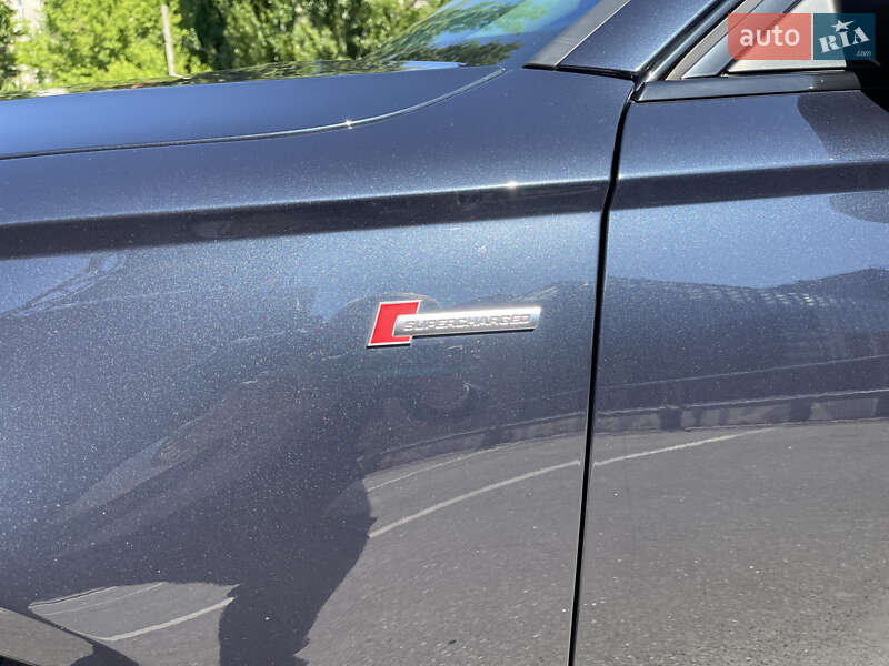 Седан Audi A6 2015 в Киеве