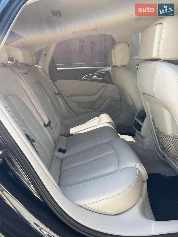 Седан Audi A6 2015 в Киеве