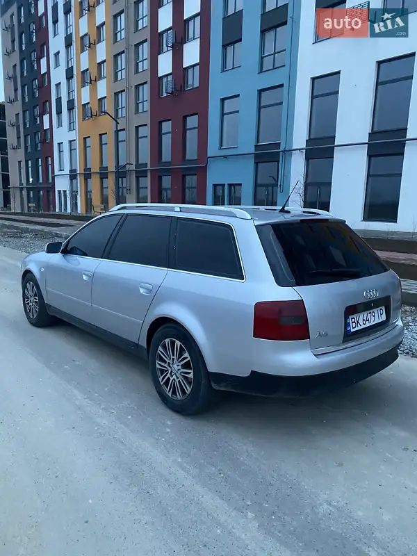 Универсал Audi A6 2000 в 