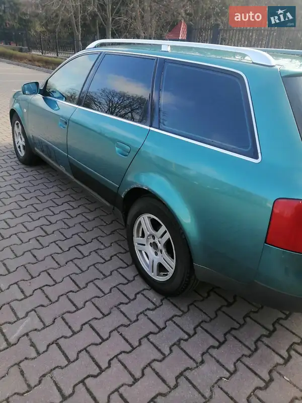 Универсал Audi A6 1998 в 