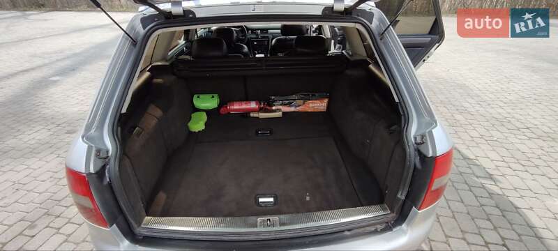 Универсал Audi A6 2003 в Городке