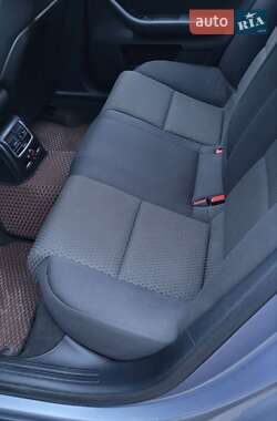 Седан Audi A6 2006 в 
