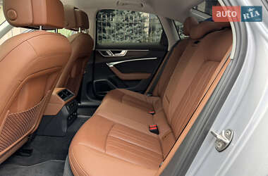 Седан Audi A6 2019 в 