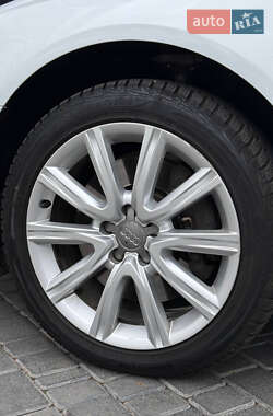 Седан Audi A6 2013 в 