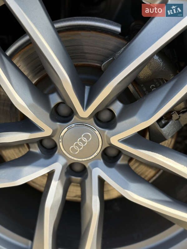 Седан Audi A6 2015 в Ивано-Франковске