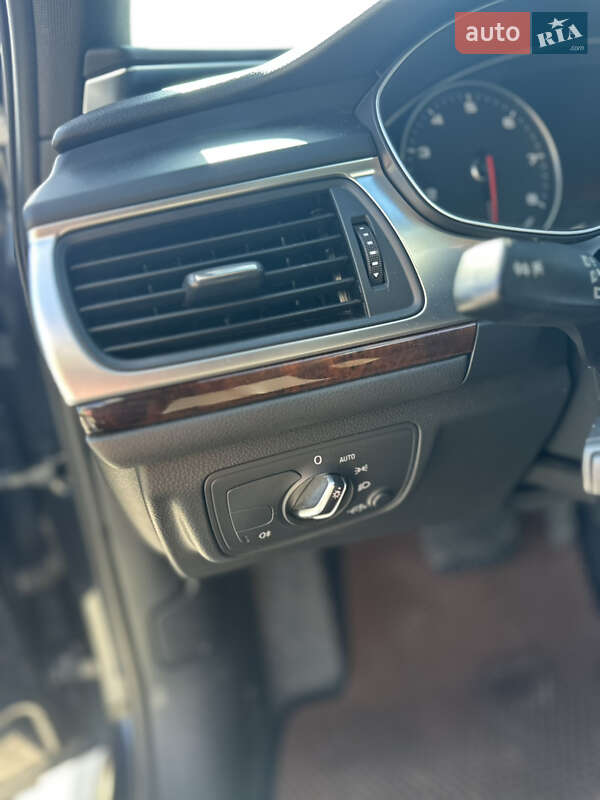 Седан Audi A6 2014 в Львове