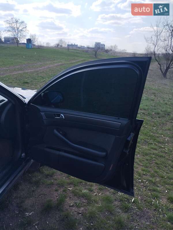 Седан Audi A6 2000 в Долинской