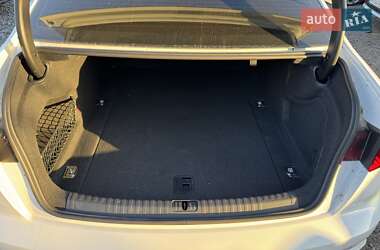 Седан Audi A6 2018 в 