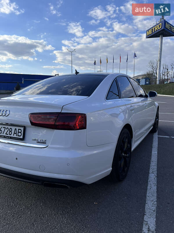 Седан Audi A6 2015 в Одессе