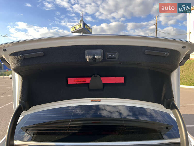 Седан Audi A6 2015 в Одессе