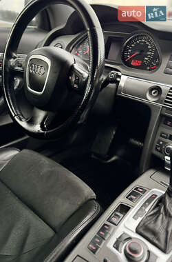 Седан Audi A6 2004 в 