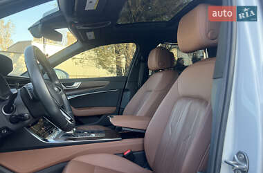 Седан Audi A6 2019 в 