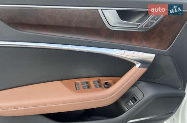 Седан Audi A6 2019 в 