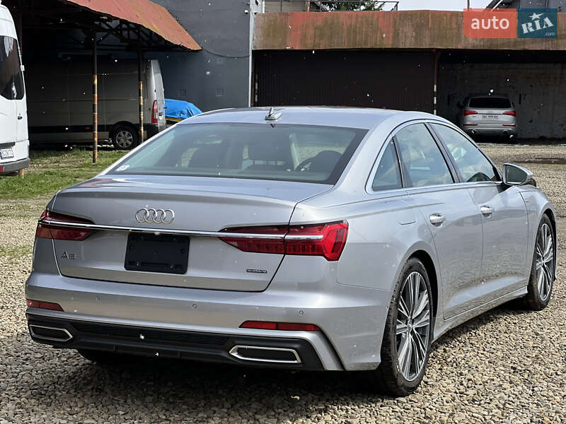 Седан Audi A6 2019 в 