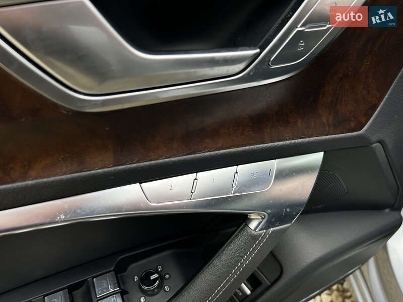 Седан Audi A6 2019 в Стрые