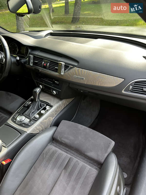 Универсал Audi A6 2015 в Киеве