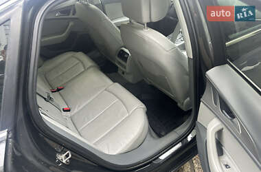 Седан Audi A6 2012 в 