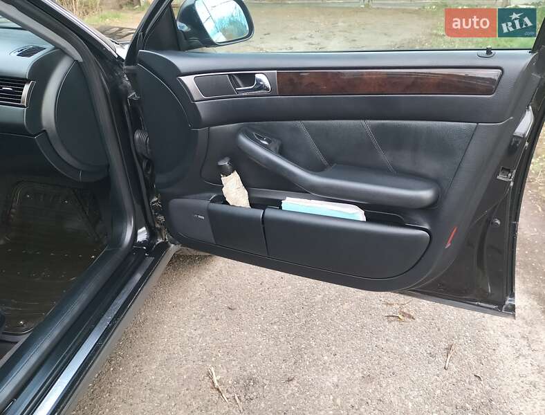 Седан Audi A6 2001 в Стрые