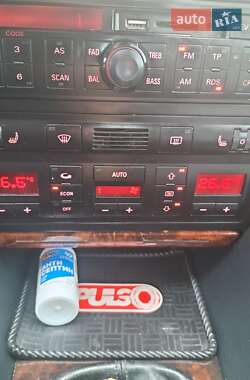 Седан Audi A6 2001 в 