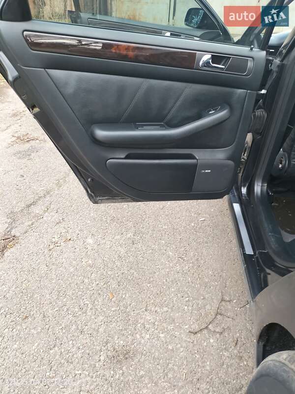 Седан Audi A6 2001 в Стрые