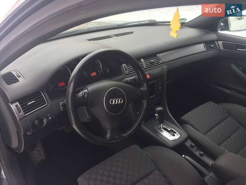 Универсал Audi A6 2003 в Новояворовске