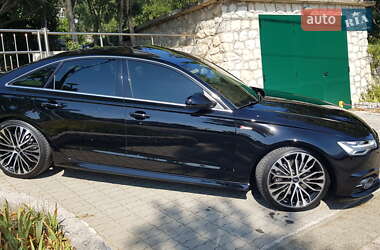 Седан Audi A6 2015 в 