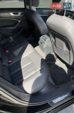 Седан Audi A6 2020 в 