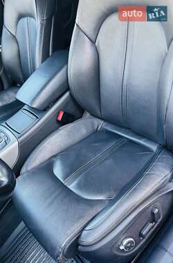 Универсал Audi A6 2013 в 
