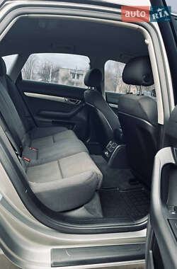 Седан Audi A6 2004 в 
