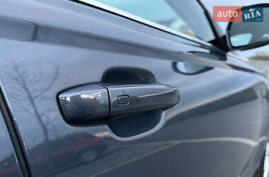 Седан Audi A6 2011 в 